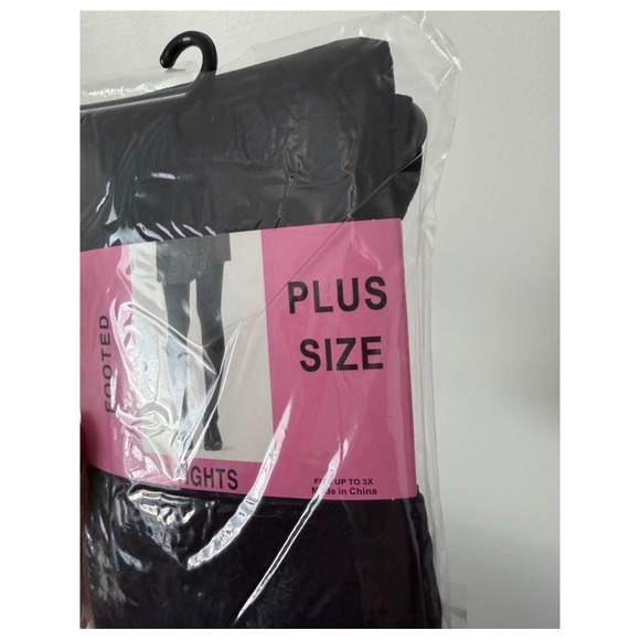 Women's Plus Size Footed Tights – Black – Fits Up to 3X – New in Package - Picture 2 of 3